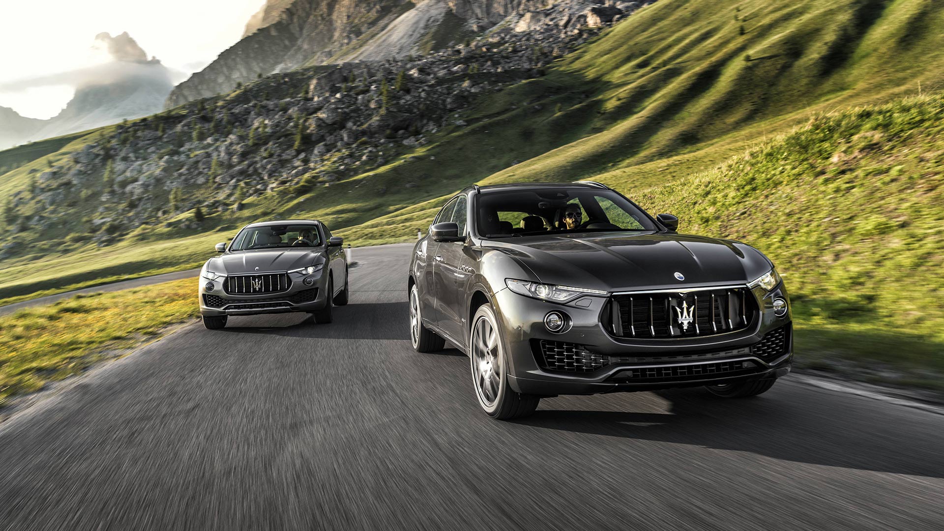 Maserati-Levante-18-hero-range.jpg