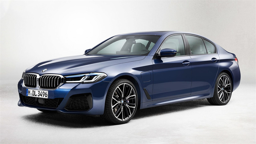 BMW-5-Series-G30-F90-facelift-2020-2048x1154.jpg